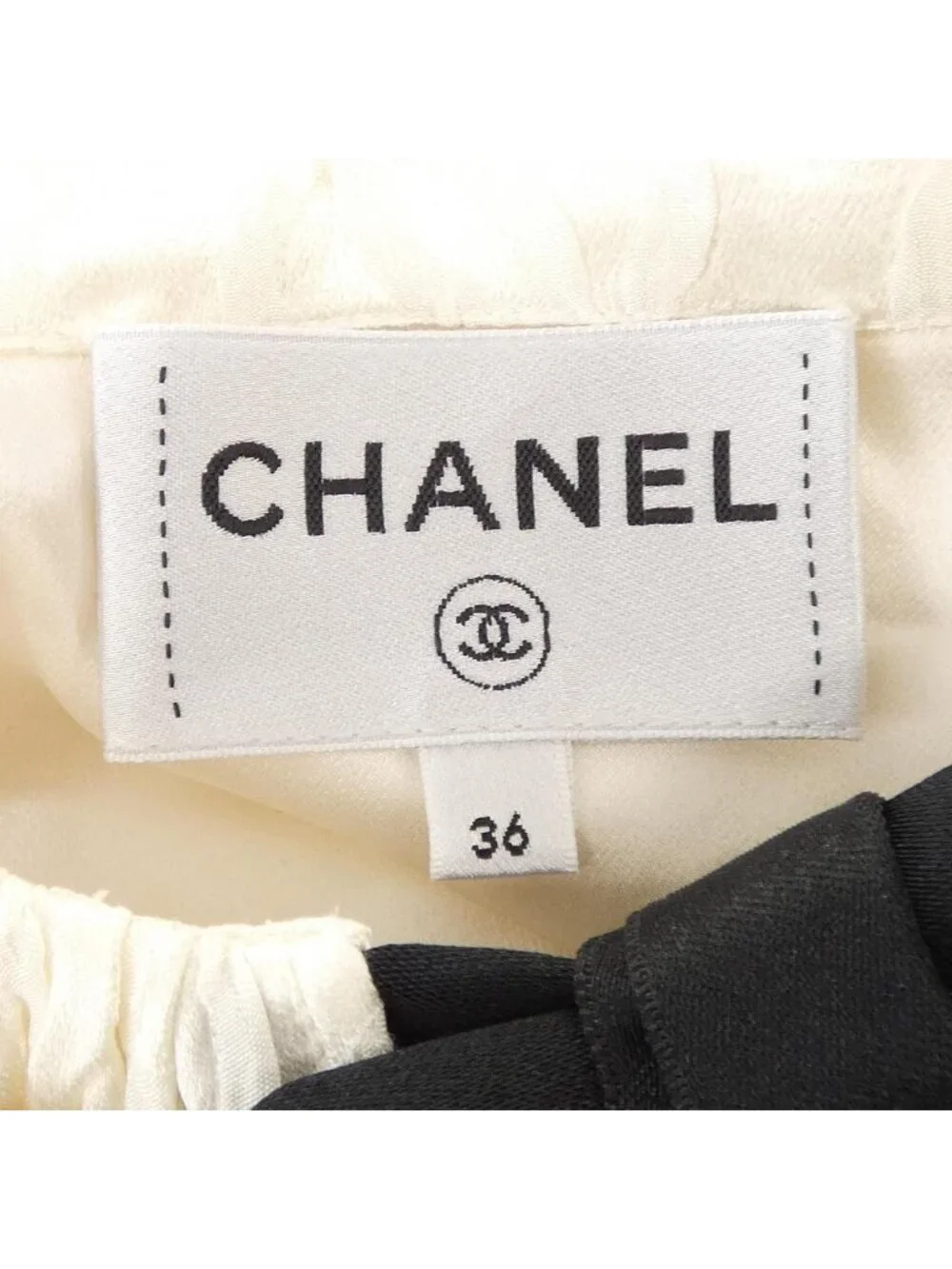 Chanel 25k Jacket White